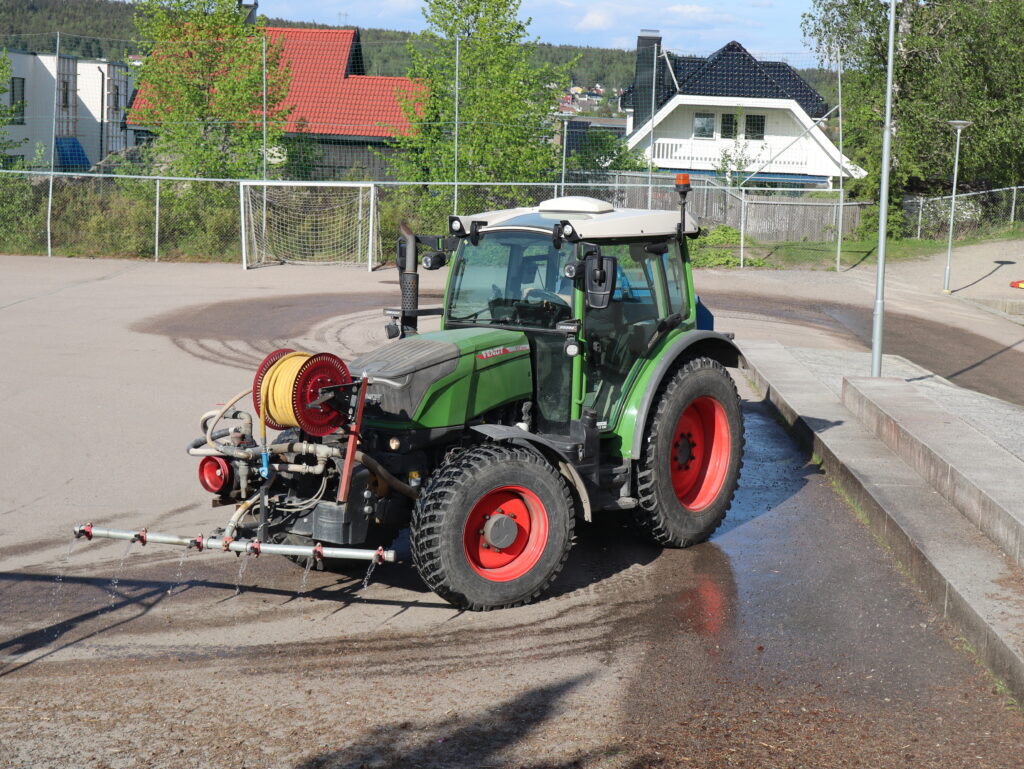 Feiing og renhold av uteområder – Bygårdsservice